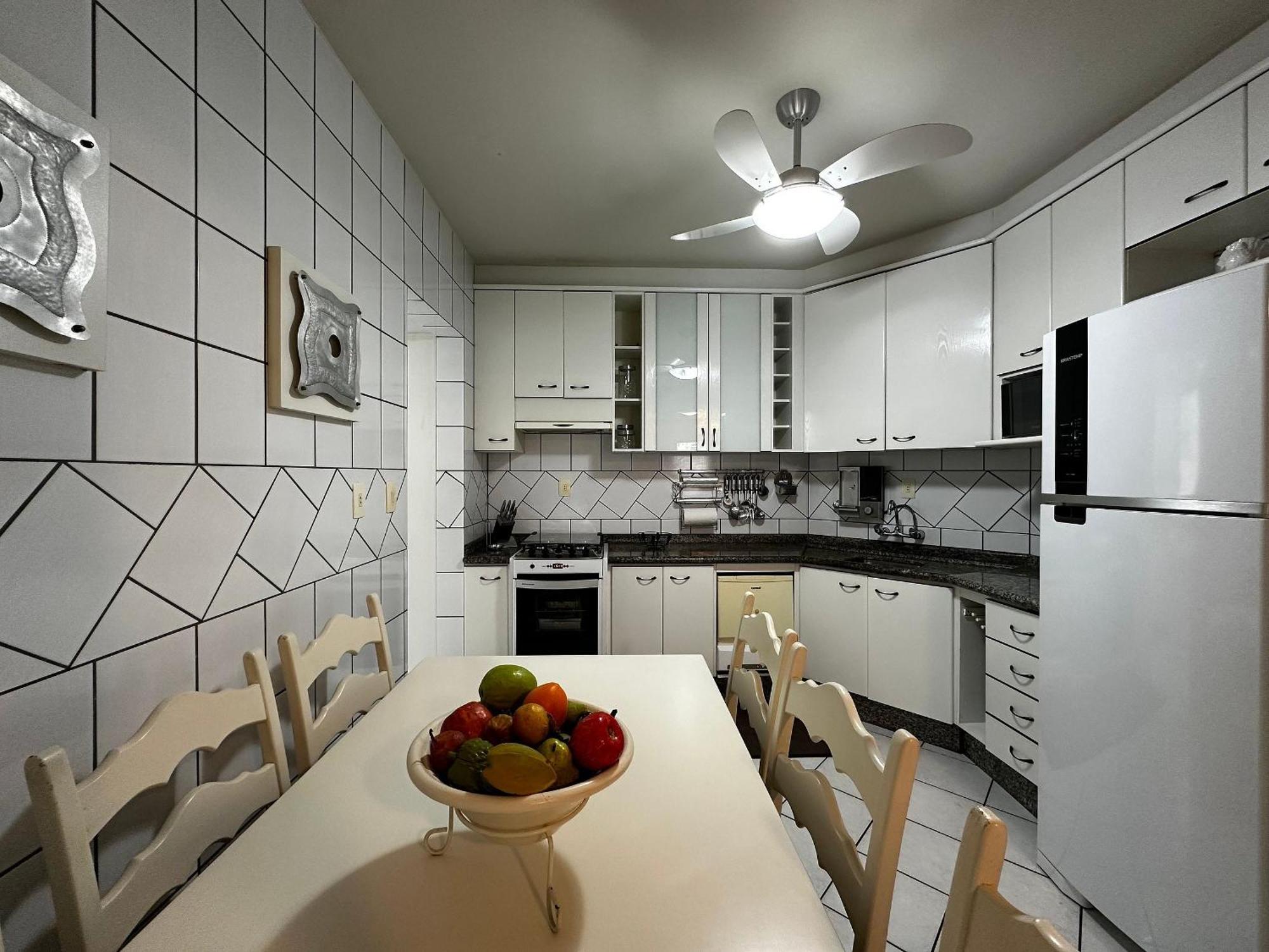 Apartamento Aa01- Quadra Mar| 3 Quartos| 3 Banheiros| Churrasq